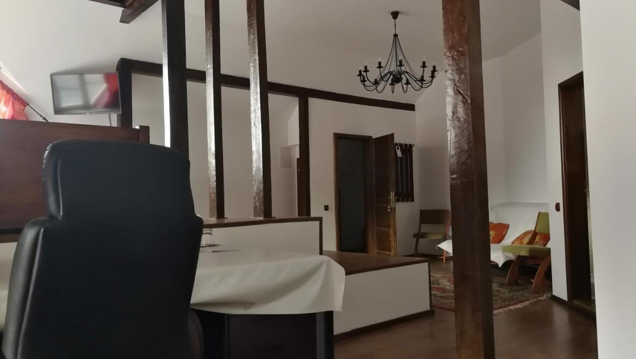 Pension Casa Contelui Rîşnov Exteriör bild