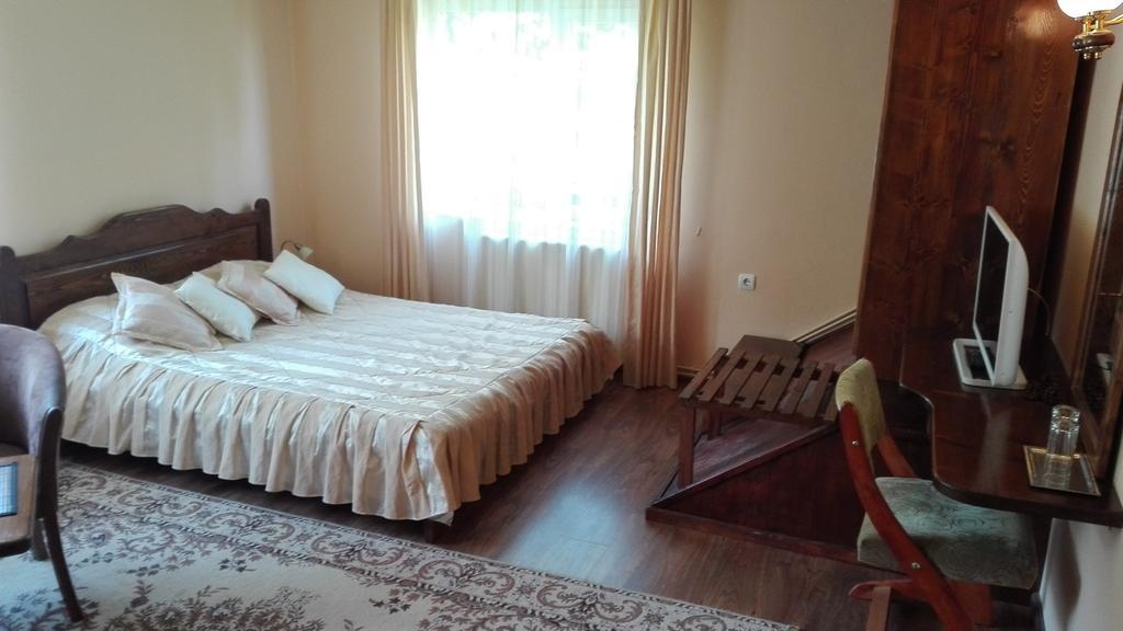 Pension Casa Contelui Rîşnov Exteriör bild